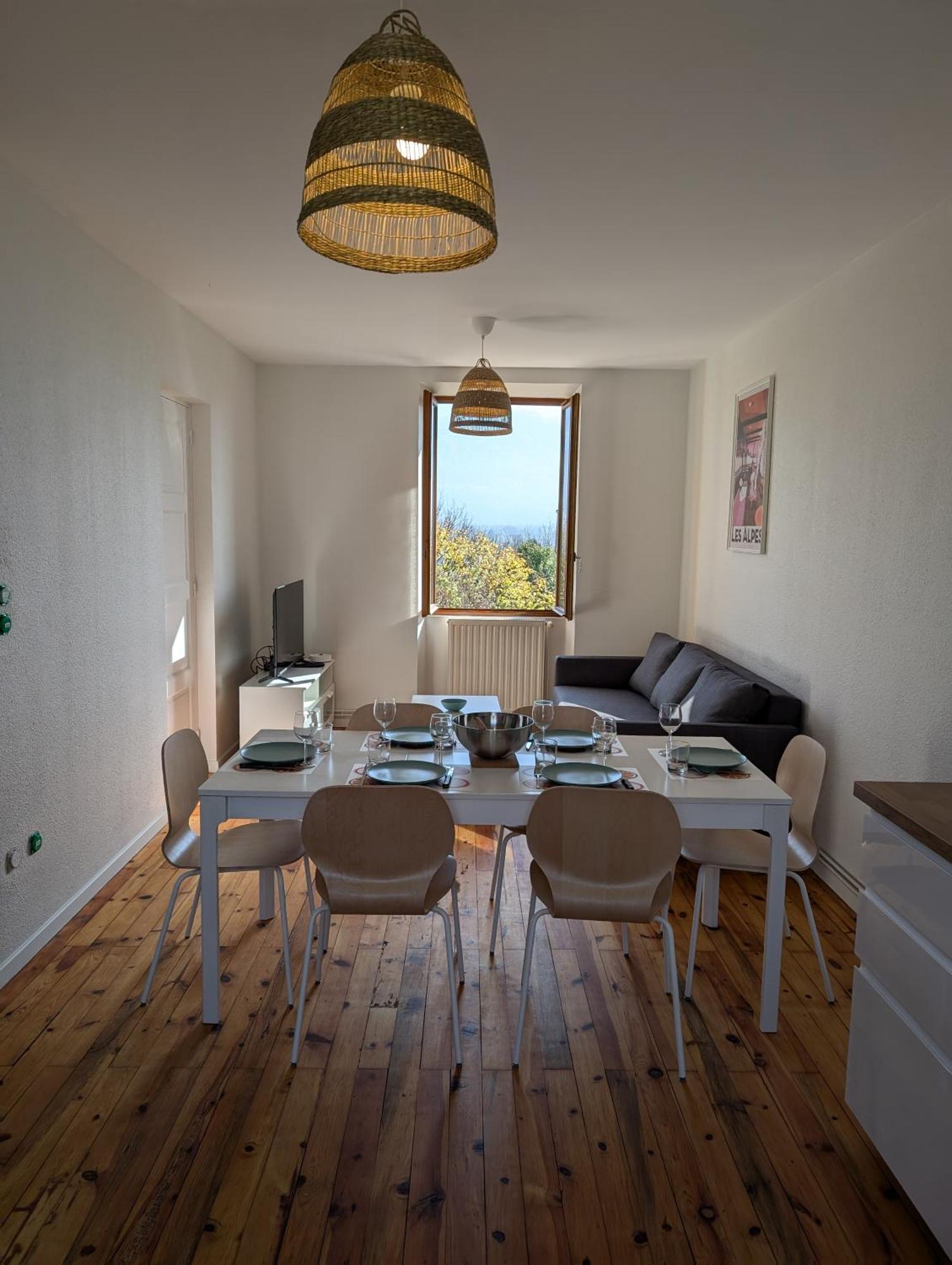Appart 65M2 Avec 2 Chambres Dans Ferme Renovee - Parking Gratuit - Grande Vue Montagnes Montbonnot-Saint-Martin Exterior foto