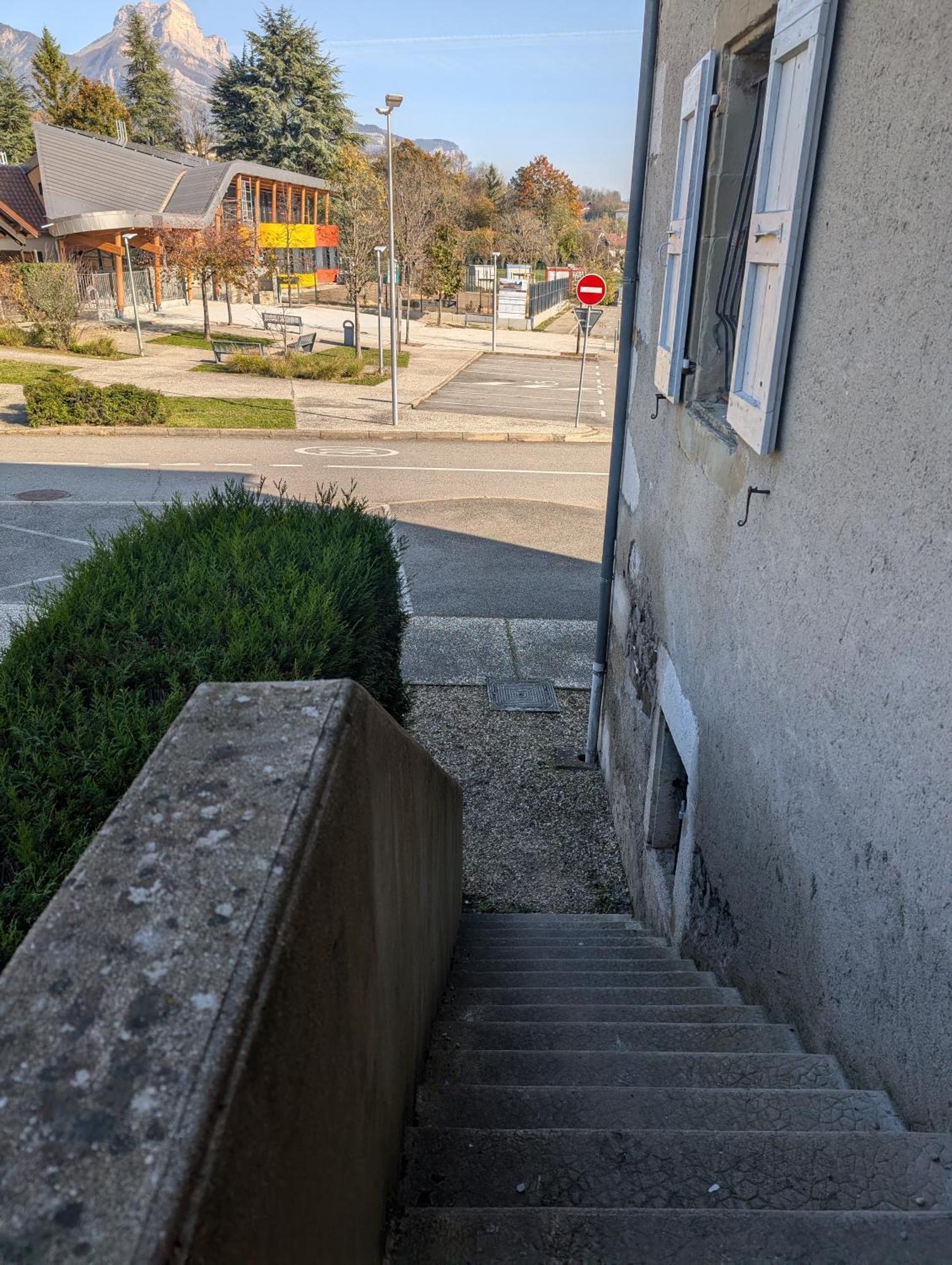 Appart 65M2 Avec 2 Chambres Dans Ferme Renovee - Parking Gratuit - Grande Vue Montagnes Montbonnot-Saint-Martin Exterior foto